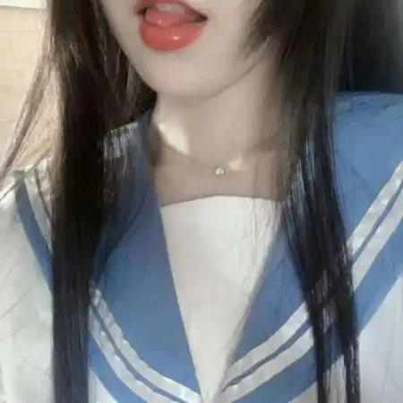成熟女生用的头像,长的挺好看喜欢就好