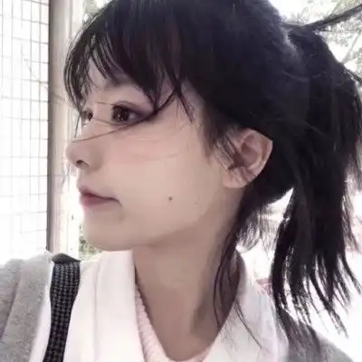 成熟气质美女qq头像年龄