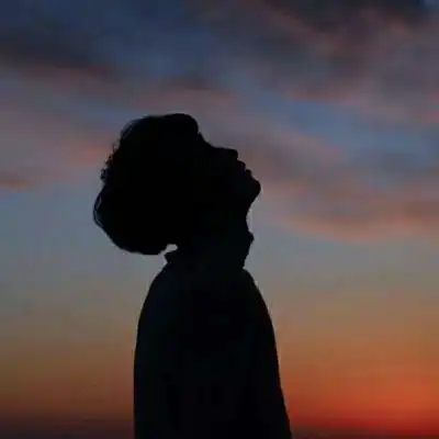 单人情侣头像一人一张超级隐蔽的情侣头像真人