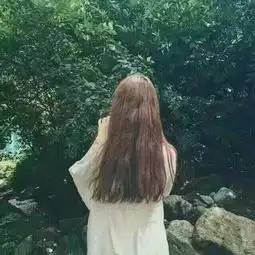 拽拽的个性背影头像好看的女生我的留恋思念在你眼里是犯贱