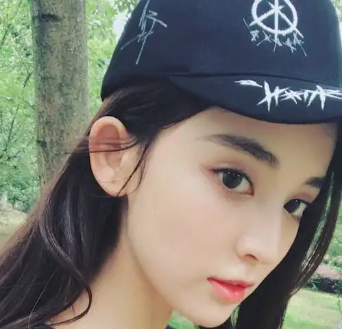 那些因为头型换了一下就大火的明星,第一名你绝对想不到