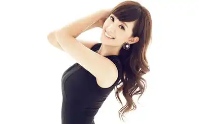 美丽清纯的大美女桌面壁纸