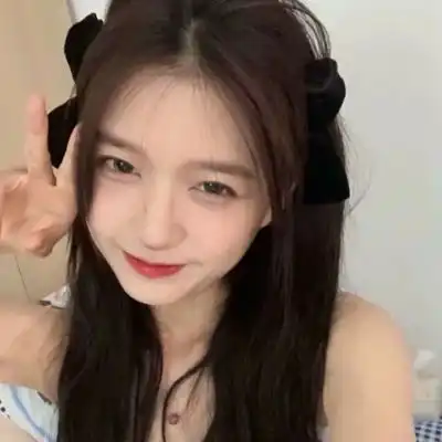 ins纯欲风超级清纯的头像可爱又好看我想和你穿过格林威治和时间飞行