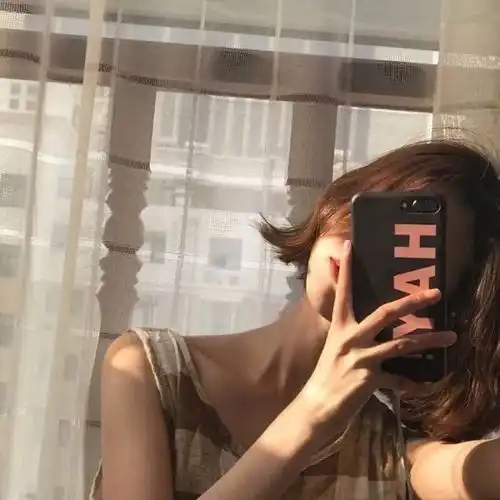 你们用过哪些好看的真人女头像尽量多点哈