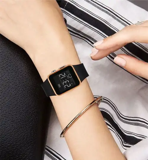 防水夜光运动电子手表女男学生韩版简约潮流男休闲情侣抖音同款表