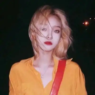emo女头像真人佩特拉