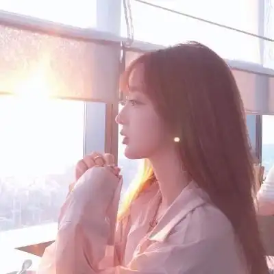 可爱侧脸女头