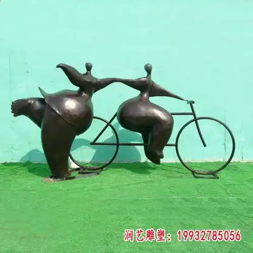 玻璃钢仿铜滑板抽象人物咸宁树脂抽象人物雕塑图片