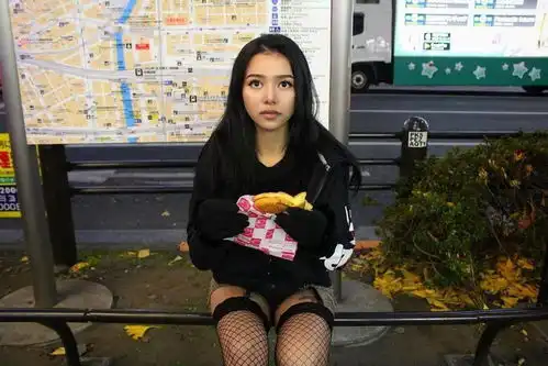 菲裔真人版在逃公主tiktok爆火,曾引爆韩菲网战,在中国却遭遇滑铁卢