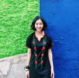 青春最美女背包客不出去走走,你会以为这就是全世界