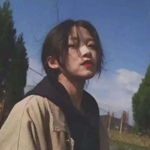 特别a的纯欲风女生头像姐姐的眼神好杀我啊