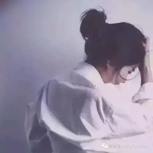 头像女生伤感唯美情侣头