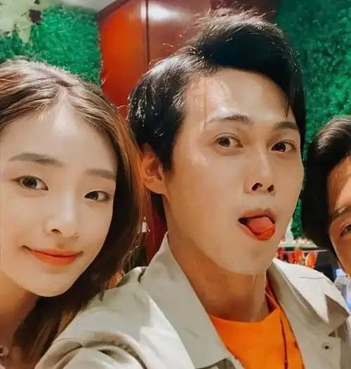 男女通吃tvb女星再曝感情生活混乱脚踏7只船,网友难逃雪藏