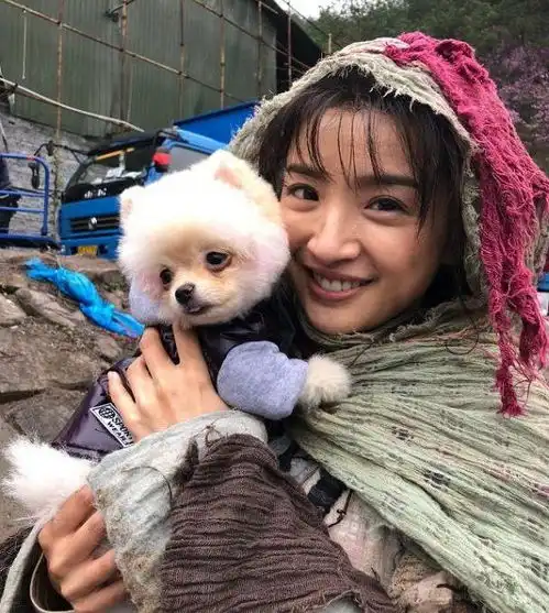 林依晨高清照曝光,素颜亮相反应真实状态,眼神却清澈如少女