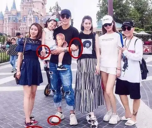 男明星和女助理太暧昧罗晋也中枪和助理上演摸头杀