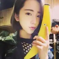 qq头像女神王柳雯女生长发