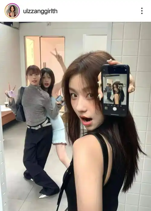 存一些韩女ins风拍照姿势,姐妹合照赞爆朋友圈