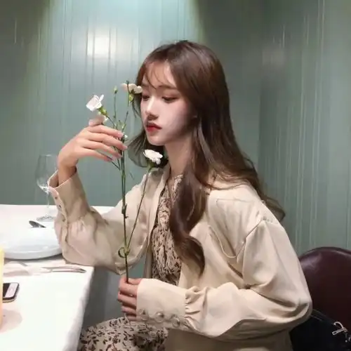 清新头像女唯美清纯现代
