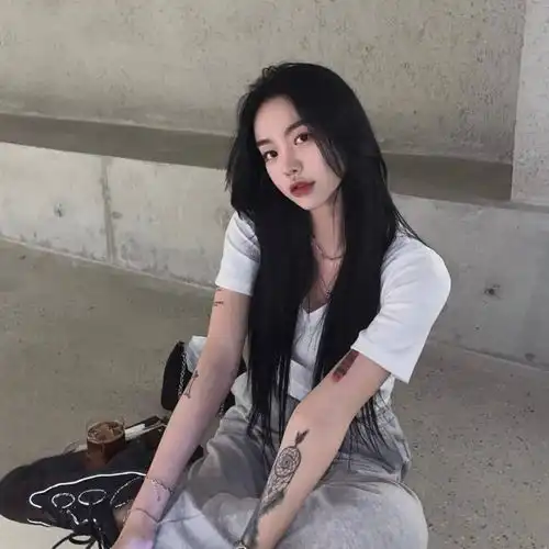 女生头像人生没有白走的路每一步都算数