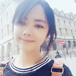 女生换了个成熟的头像谭