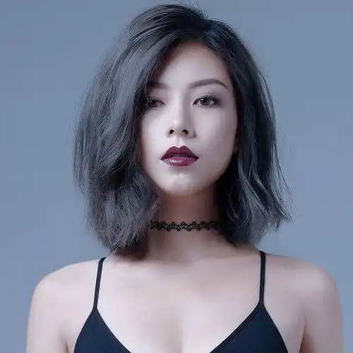 适合女生qq真人头像