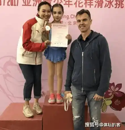 45岁的女人头像花的图片