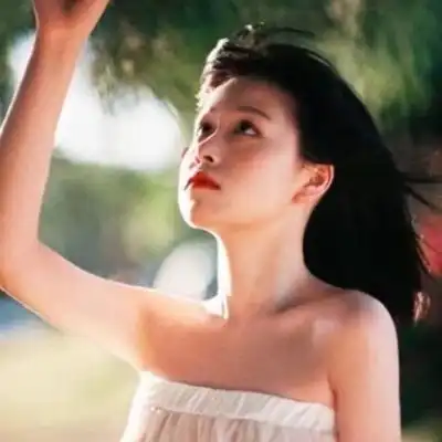 女头落日余晖的路上总是爱意弥女生头像我要个性网