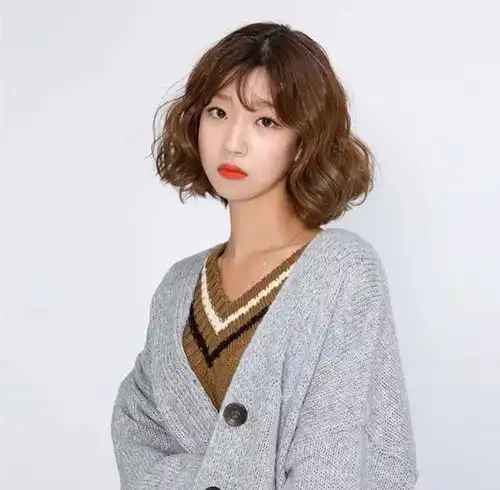 小女生短发