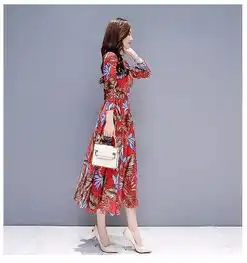 好穿又耐看的衣服不多,这件你一定喜欢时尚雪纺连衣裙