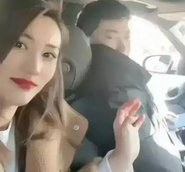 朱单伟刚离婚就有了新欢敢问大衣哥朱之文儿子的行为合适吗
