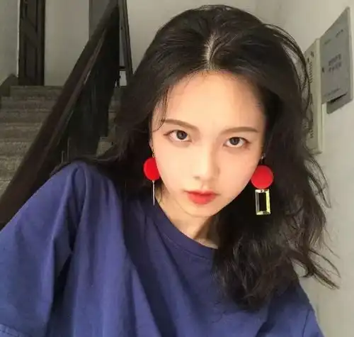 发型攻略锁骨发和齐肩发怎么选