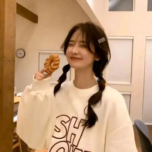 纯欲擦边女生头像直播间