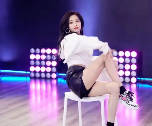 奔跑吧三亚剧照吴宣仪宋雨琦少女感十足杨颖状态最意外