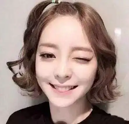 尴尬期刘海怎么打理试试18年最火的仙女烫吧