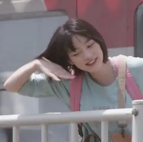 情商高的女人,懂得保持距离感