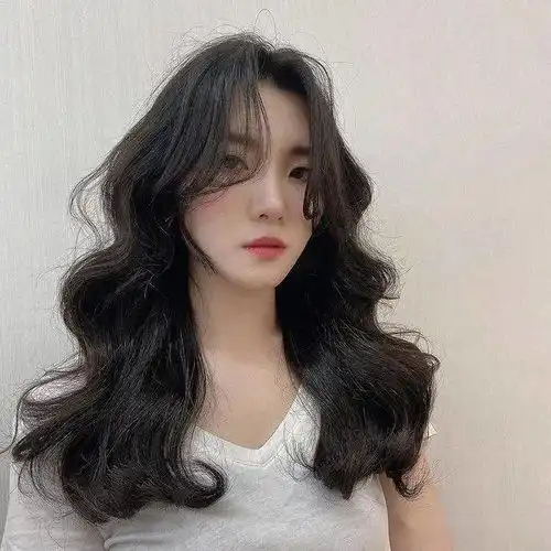 换个高级感的卷发,气质马上不一样