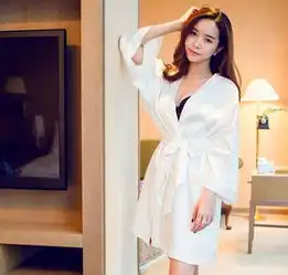 盘点2种风格的夏季家居服女套装