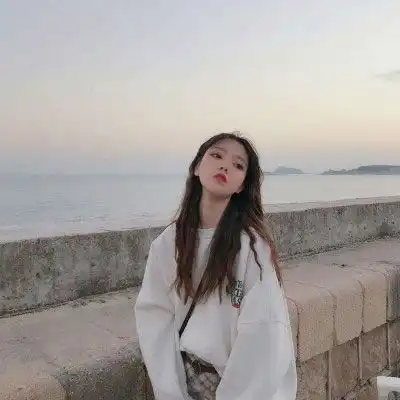 清爽气质头像女长发清新优雅气质女头像