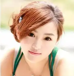 刚回家,竟发现女同学在我家浴室