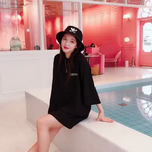 你微笑时很美程潇高甜私服穿搭满满的甜美少女风格