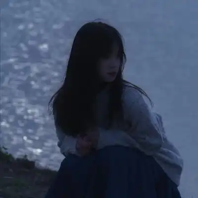 微信女生伤感头像图片大全非常颓废伤感的女头像