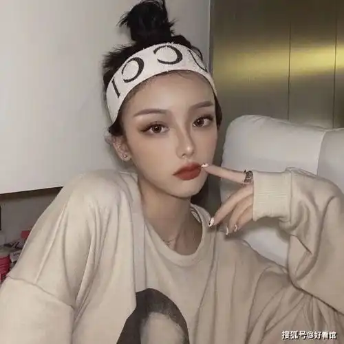 女生哭的头像高冷霸气微