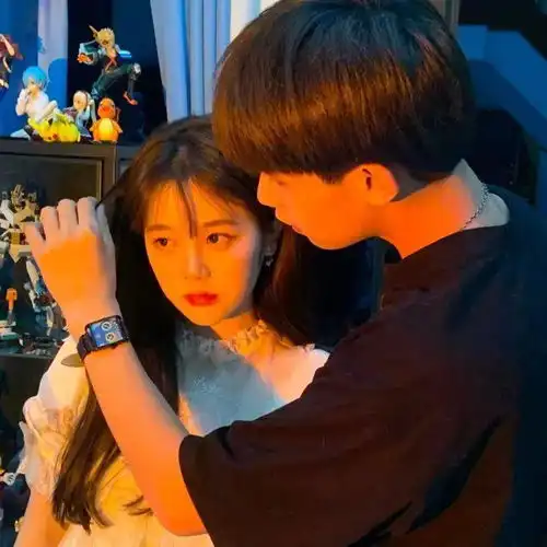 甜甜的情侣头像来啦