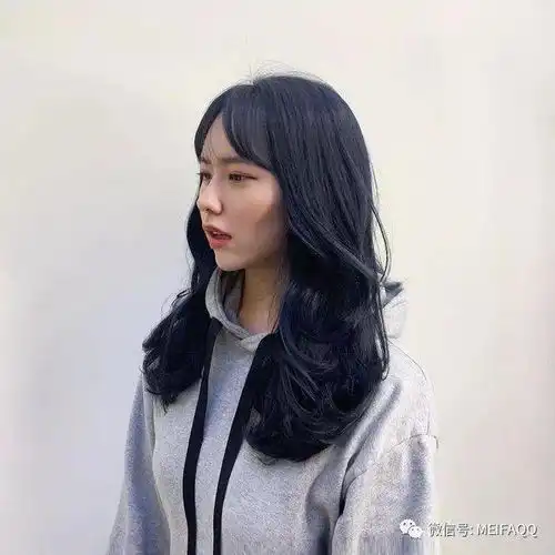 高级感长卷发,这才是公认最易驾驭脸型的长度