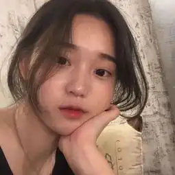 淡雅时尚的长发女生图片你一直都很美