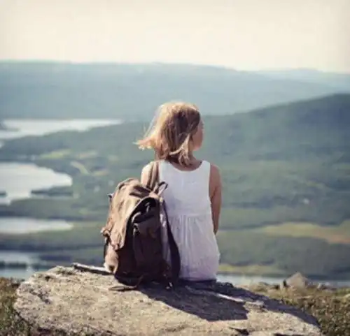 18天后,三大属相桃花加身,吉事增多,正财大旺,一路大发横财