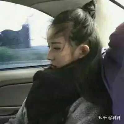 忧郁的头像男女生