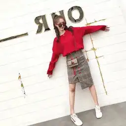 毛衣打底裤早过时,今年秋冬流行套装裙,一出街就引爆回头率