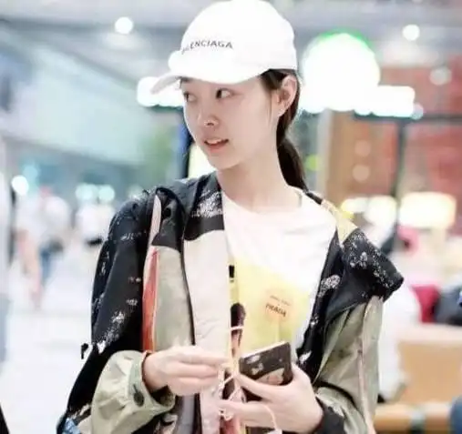 素颜美女又添一人旗袍美人素颜想给满分