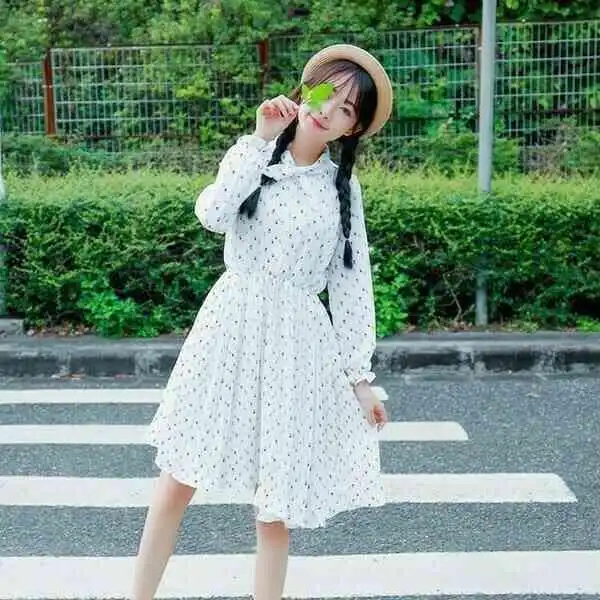 适合13岁女生的qq头像